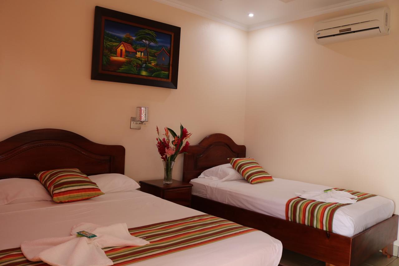 Hotel Suenoreal Rioceleste Rio Celeste Екстериор снимка